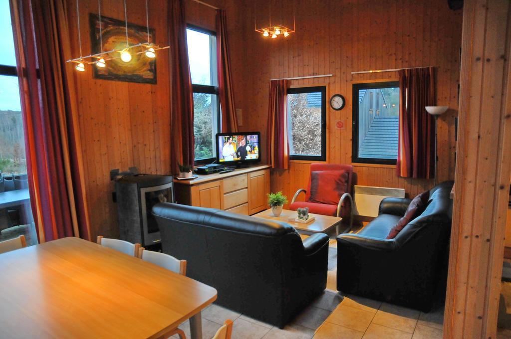 Vila Jardins De Ourthe 16 Houffalize Pokoj fotografie